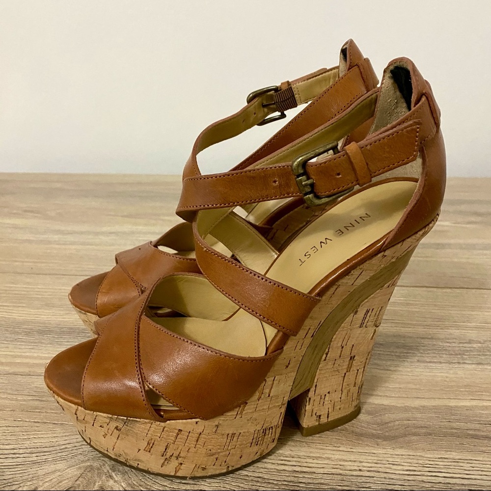 Nine West Tan Leather & Cork Platform in size 5 👡